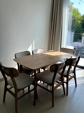 Solid Wood Dining Table with 6 Chairs - Light Oak Finish