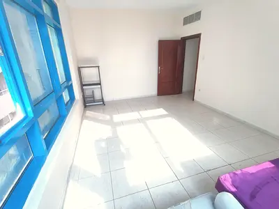 (NO DEPOSIT ) .LAST UNIT 20 DAYS FREE 1BHK NEAR TO BUS STOP ONLY 30K