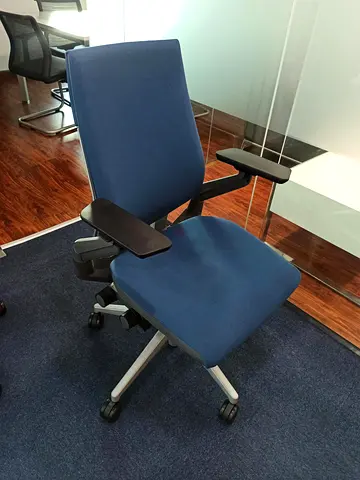 Fully Adjustable Gesture Ergonomic Office Chair