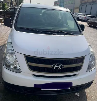 Hyundai H1 GLS 2012 GCC Specs