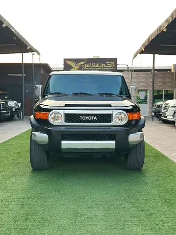 2022 Toyota FJ Cruiser GCC Specs in Excellent Condition