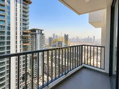 Burj View - High Floor - Bright - Study Room