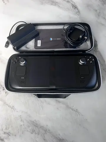 NEGOTIABLE Steam Deck LCD Bundle 512GB (Dock, Carrying Case & Charger) + FREE GIFT PROTECTIVE SHELL