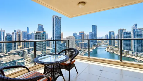 FURNISHED | PRIME WATERFRONT LIVING | ELEGANT RESIDENCE