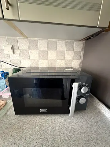 Black+Decker 20L Microwave, Like New