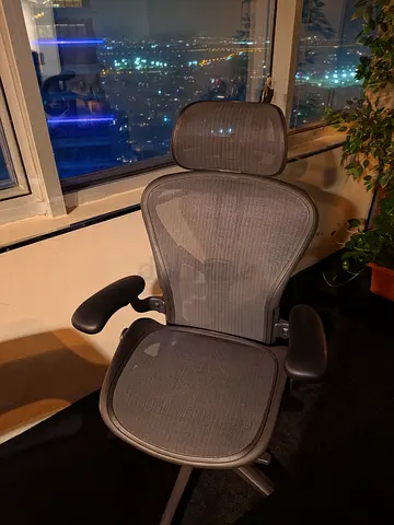 Remastered Version Herman Miller Aeron Office Chair Fully Options Excellent Condition With Headrest