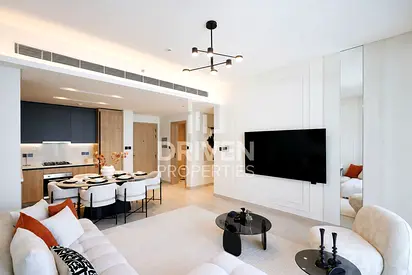 Exclusive I Brand -New designer Furnished I Bright