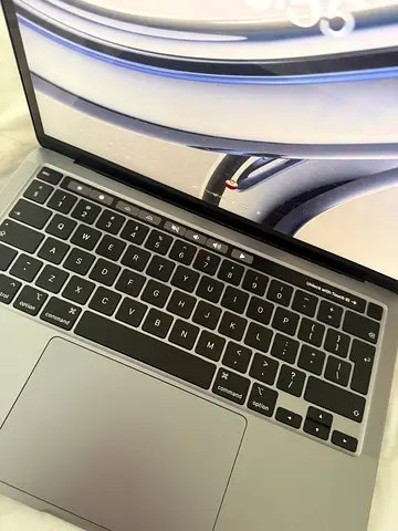 Apple MacBook Pro M1