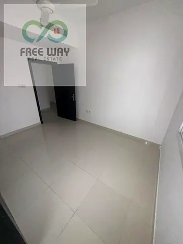 💎 بناية جديدة وأول سكن 🛏️غرفه  نوم وصالة واسعة 🚿 2 حمامات 👑 غرف  ماستر  2بلكونه 👔 خزائن ملابس داخل الحائط ✨ تشطيب فاخر بجودة عالية جدًا 📐 مساحة