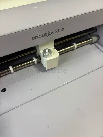 Cricut Joy Xtra ( barely used )