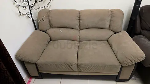 Two Seater sofa fir sale Pan Emirates