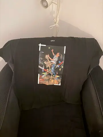 Off white t shirt