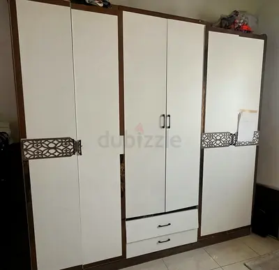Large 6-Door Wardrobe with Drawers - White & Wood Finish