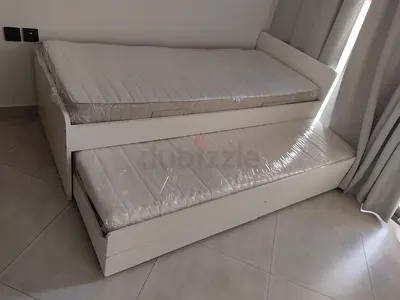 Slakt bed  with 2 Ikea mattresses and 2 storage drawers