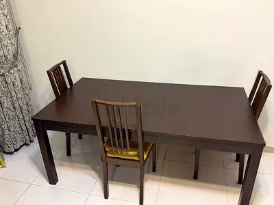 Dinning Table