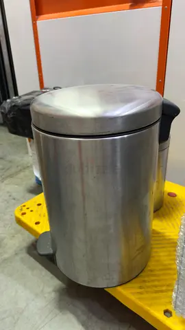 Stainless steel pedal bin Set of 4 pcs - used