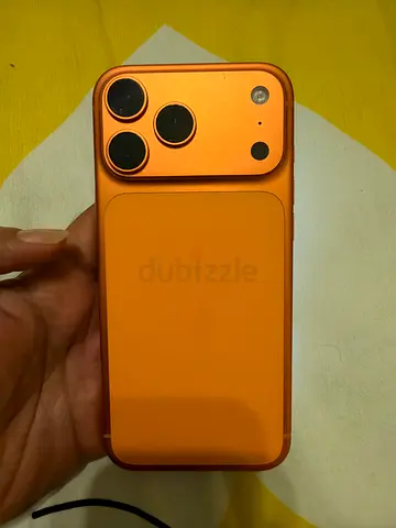 iPhone 17 Pro Max (256gb) Cosmic Orange ) 92% Battery Health - Original Box and Charge Cable.