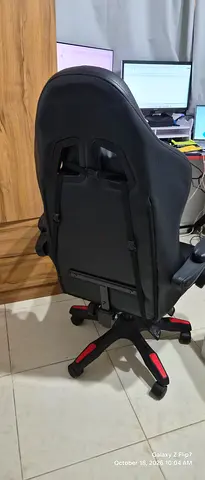 Black & Red Virgo Gaming Chair - Adjustable, Good Condition slightly used