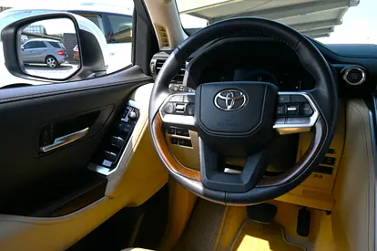 2025 Toyota LAND CRUISER — миниатюра 11
