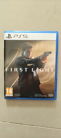 PS5 - 007: First Light (Physical Game) - Excellent Condition