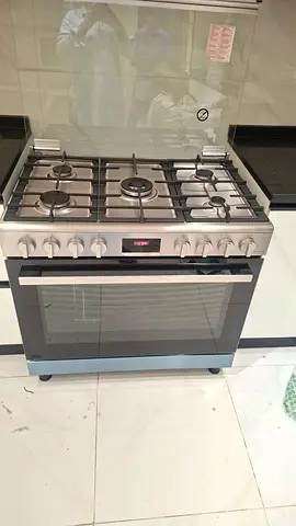 Bosch Gas cooker 90x60 cm latest model neat and clean good condition same like new condition