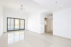 Chiller Free | Family Living | 2 Mins from Metro