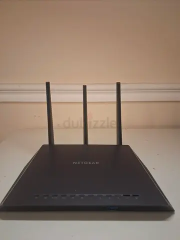 Netgear WiFi Router (3 antennas) - Good working condition