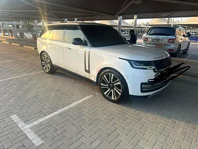 2023 Land Rover Range Rover HSE GCC Specs in Immaculate Condition