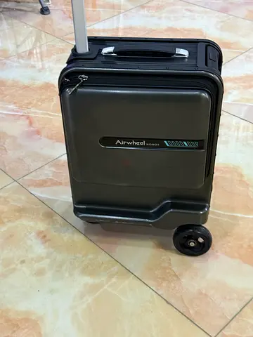 Airwheel Robot Smart Suitcase – Cabin Size Electric Luggage