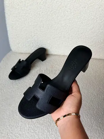 Hermes women's black sandal