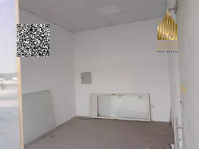 Spacious Shop for Retail and Office Use