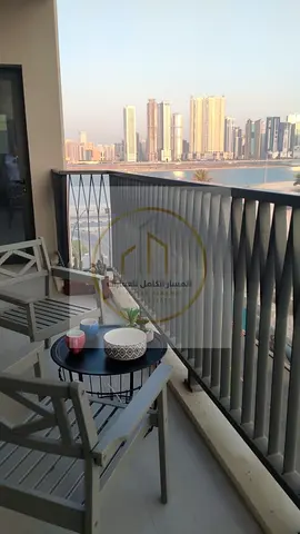 للبيع شقة 3 غرف وصالة مفروشة بالكامل في جزيرة مريم بالشارقة مع موقفين للسيارات
