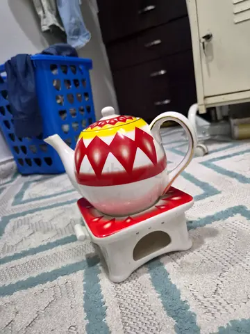 Ceramic teapot with warmer - used, good condition