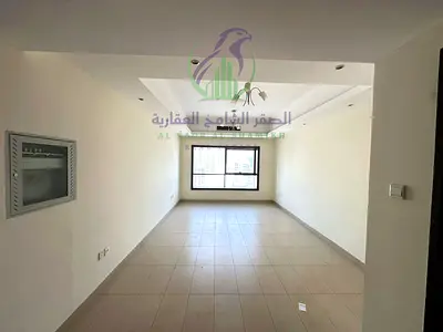 1-bedroom apartment with master bedroom, 2 bathrooms, balcony, built-in wardrobes, gym, pool, landlord-paid AC and 4 payments.