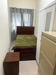 Partion Room 2 Min walk to Mall of The Emirates
