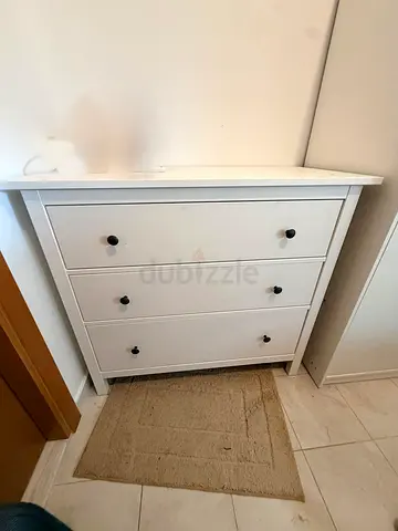 IKEA Hemnes chest of drawers in white (3 drawers)
Was Dhs 995
Now Dhs 500
Dimensions 108x96cm