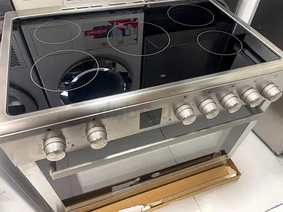 Hoover Latest Model Electric ceramic cooker 90cm For Sale Brand New Condition
