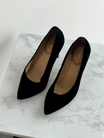 ALDO | New Verone Matte Pumps | Size 39