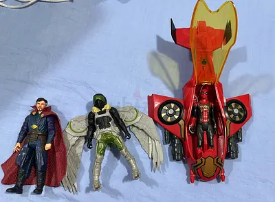 Set of 3 Marvel action figures with hover vehicle - Doctor Strange, Vulture, Spider-Man