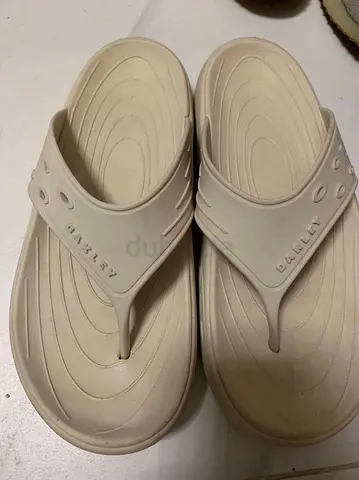 Oakley Slippers – Size EU 41