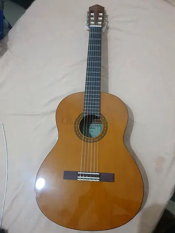 Yamaha C40 Classical Guitar for Sale 🎸
Selling my Yamaha C40 Classical Guitar, perfect for beginner