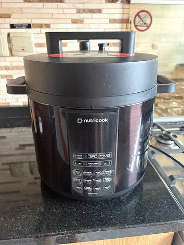 Nutricook Smart Multi Cooker 6L — Rice Cooker, Slow Cook, Steamer (Like New)