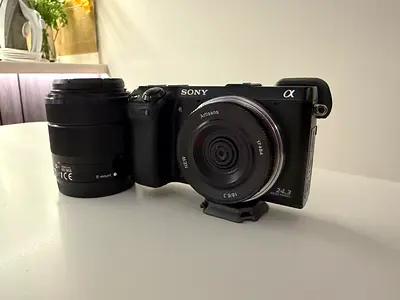 Sony NEX-7 Mirrorless camera with lens Excellent