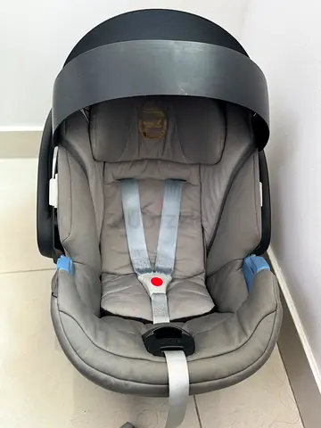 Grey infant car seat / baby walker in good used condition