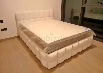 Stylish Design Premium Quality King Size Bed Frame 180*200 Cm