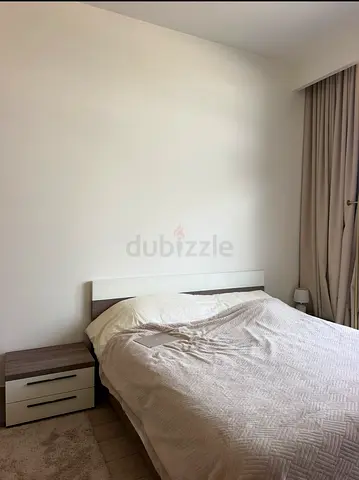 Bed king size