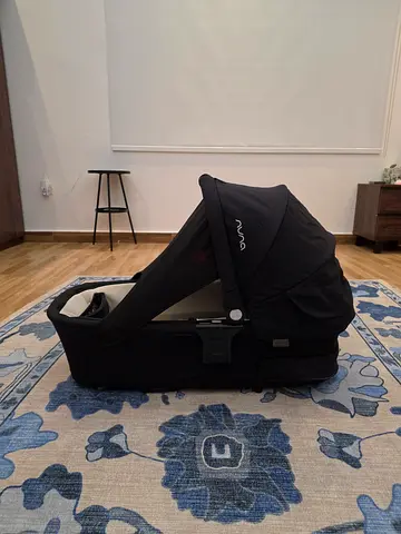Nuna Lytl carrycot bassinet