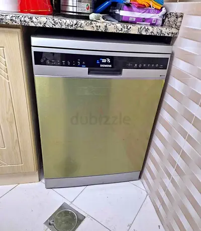 Siemens iq500 freestanding stainless steel dishwasher - good condition