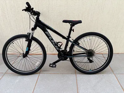 Fuji Nevada 26 1.9 V-Break Mountain Bike -good for beginners