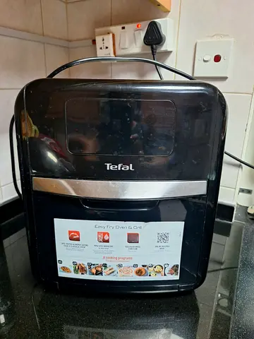 Tefal Easy Fry Oven & Grill - Compact Air Fryer Oven ( available by 5-7th Nov)